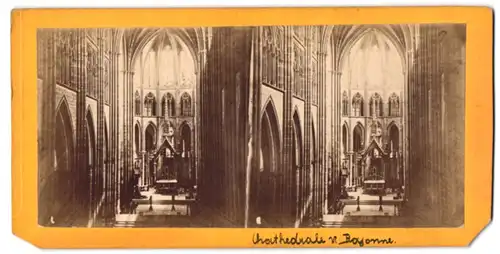 Stereo-Fotografie unbekannter Fotograf, Ansicht Bayonne, Innenansicht der Kathedrale von Bayonne