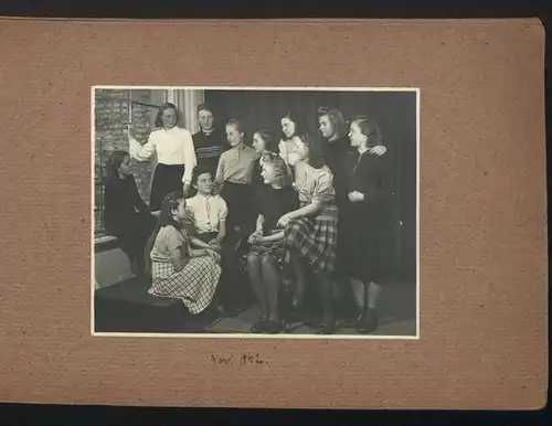 Fotoalbum mit 50 Fotografien, Ausdruckstanz / Frauen Tanzgruppe 1942, Ruth von Bullon, Choreografie, Theater