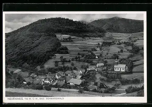 AK Neuenweg /Bad Schwarzwald, Teilansicht mit Kirche