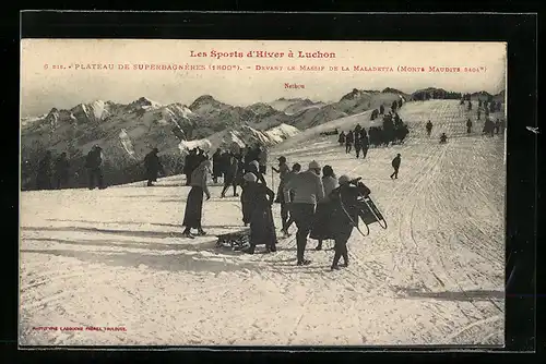 AK Luchon, Plateau de Superbagneres, Devant le massif de la Maladetta