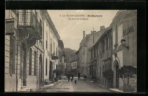 AK St-Martory, La Rue de la Mairie, Strassenpartie