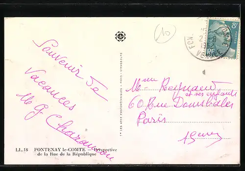 AK Fontenay-le-Comte, Perspective de la Rue de la République, Strassenpartie