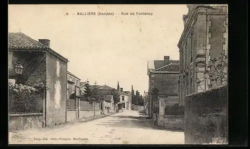 AK Nalliers, Rue de Fontenay, Strassenpartie