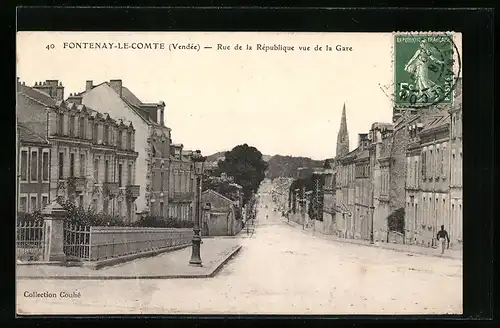 AK Fontenay-le-Comte, Rue de la Republique vue de la Gare