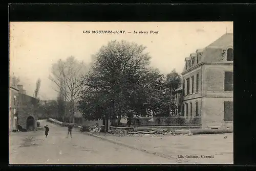 AK Les Moutiers-s-Lay, Le vieux Pont