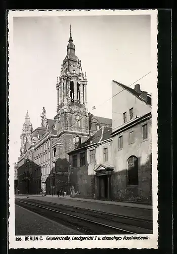 AK Berlin, Landgericht I. und ehemaliges Rauchmuseum in der Grunerstrasse