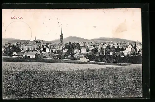 AK Löbau, Ortsansicht aus der Ferne mit Blick auf die Kirche