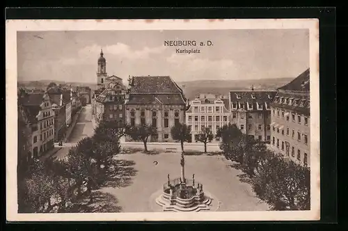 AK Neuburg, Blick auf den Karlsplatz mit Amalien-Strasse