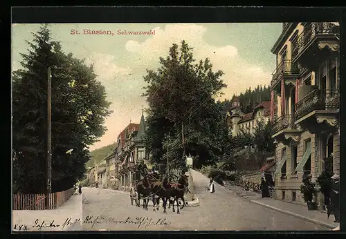 AK St. Blasien im Schwarzwald, Strassenpartie mit Pferdekutsche