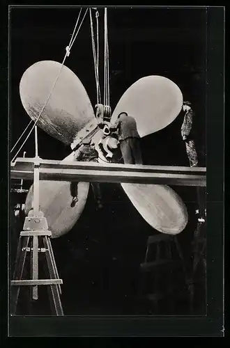 AK Dampfer Hansa, eine der Antriebsschrauben