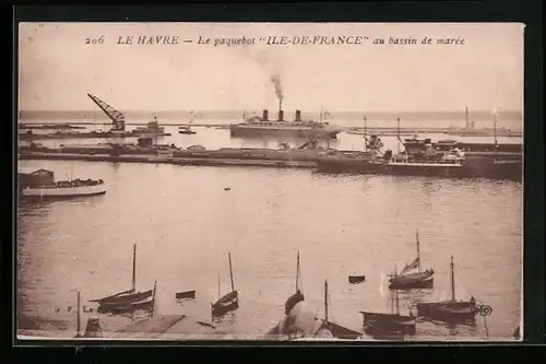 AK Le Havre, Le paquebot Ile-de-France au bassin de marée
