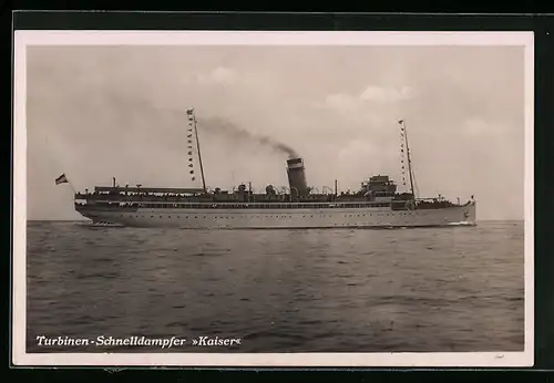AK Turbinen-Schnelldampfer Kaiser in Flaggengala auf hoher See