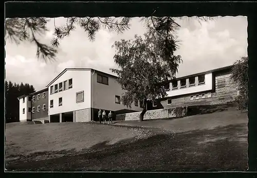 AK Rüthen, Kinder vor der Jugendherberge