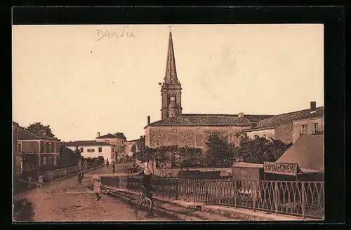 AK Damvix, Strassenpartie zur Kirche