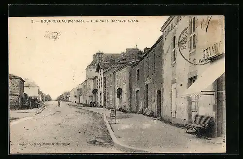 AK Bournezeau, Rue de la Roche-sur-Yon