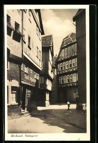 AK Kassel, spielende Kinder in der Fuldagasse
