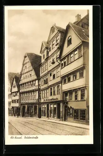 AK Kassel, Brüderstrasse m. Geschäft v. E. Kisselbach