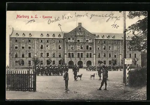 AK Marburg a. L., Soldaten vor der Kaserne