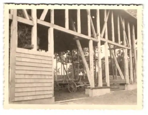 2 Fotografien Breese, Hohenwestedt, Ansicht Hemmelmark, Gerätehaus vom Gehöft Lammers 1939