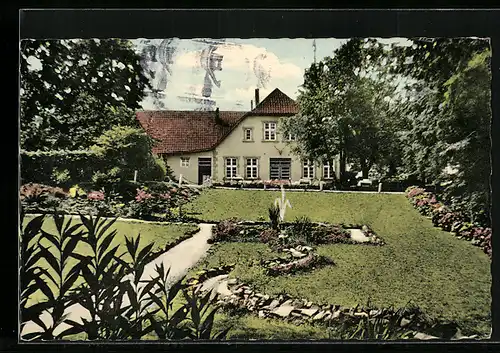 AK Bad Oeynhausen, Gasthaus Alter Förster, Garten mit Brunnen