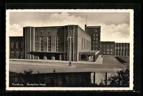 AK Flensburg /Nordmark, Am Deutschen Haus
