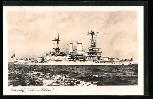 AK Linienschiff Schleswig Holstein der Kriegsmarine in Fahrt, 