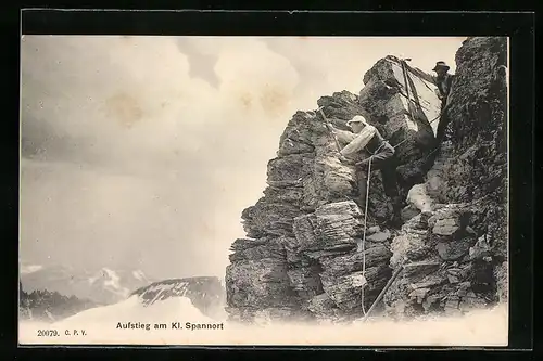 AK Kl. Spannort, Bergsteiger beim Aufstieg