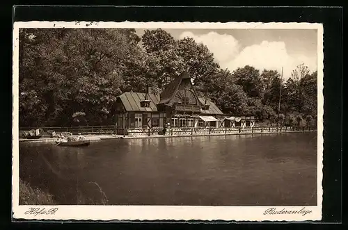 AK Hof i. B., Ruderanlage, Gebäude und Bootspartie