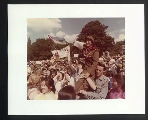 Foto Prachtmappe mit 42 Fotografien, Ansicht Berlin, zur Erinnerung an den Dienst in der Deutschen Volkspolizei 1974 DDR