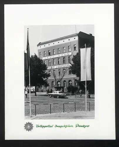 Foto Prachtmappe mit 42 Fotografien, Ansicht Berlin, zur Erinnerung an den Dienst in der Deutschen Volkspolizei 1974 DDR