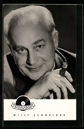AK Musiker Willy Schneider mit Zigarre