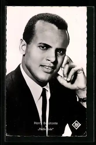 AK Musiker Harry Belafonte in Heisse Erde