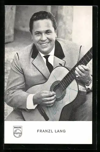 AK Musiker Franz Lang mit Gitarre