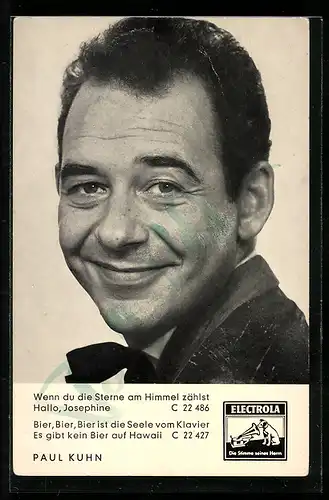 AK Musiker Paul Kuhn im Anzug mit Fliege in die Kamera lächelnd