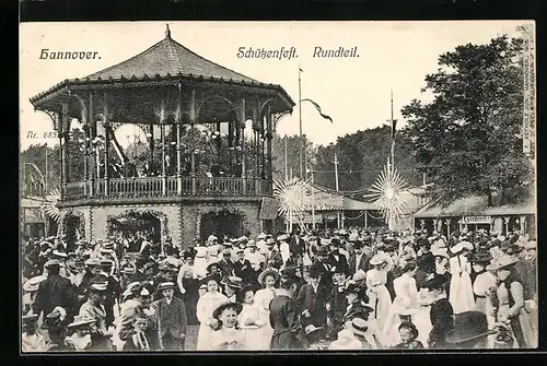 AK Hannover, Volksfest Schützenfest, Besucher am Rundteil