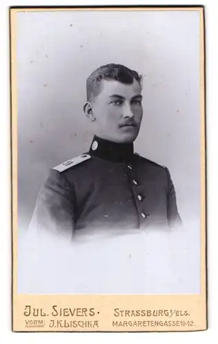 Fotografie Jul. Sievers, Strassburg i.E., Margaretenstrasse 10-12, Soldat des IR 14 in Uniform