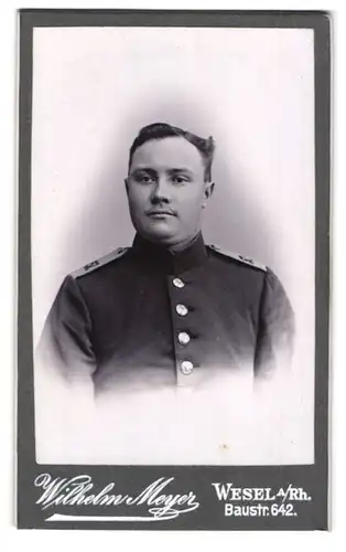 Fotografie Wilhelm Meyer, Wesel /Rhein, Baustrasse 642, Soldate des Inf. Rgt. 57 in Uniform