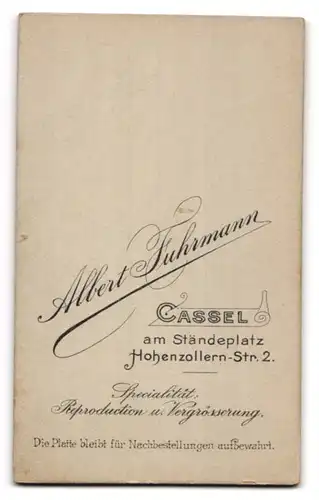 Fotografie Albert Fuhrmann, Cassel, Hohenzollernstrasse 2, Uffz. des Musikkorps mit Schwalbennestern