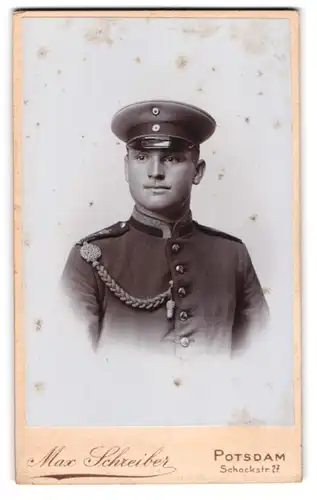 Fotografie Max Schreiber, Potsdam, Schockstrasse 27, Uffz. mit Schützenschnur in Uniform