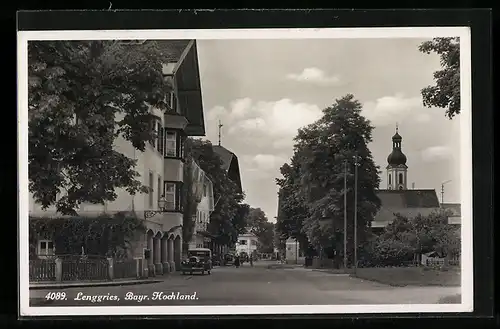 AK Lenggries, Ortspartie mit Kirchturm