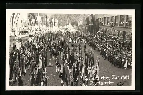 AK Stuttgart, 15. Deutsches Turnfest 1933, Festumzug zur Banner-Übergabe im Neuen Schloss