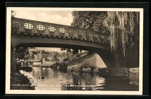 AK Guben, Schützenhausbrücke mit Kaffee Schönberger und Central-Hotel