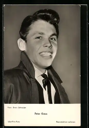 AK Schauspieler Peter Kraus mit breitem Grinsen