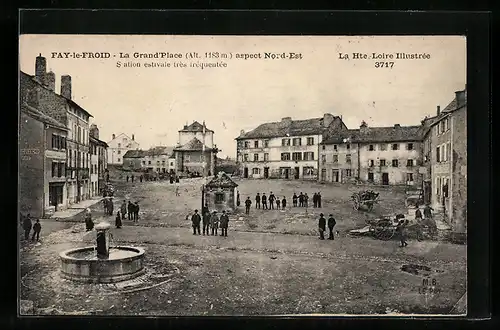 AK Fay-le-Froid, La Grand`Place aspect Nord-Est