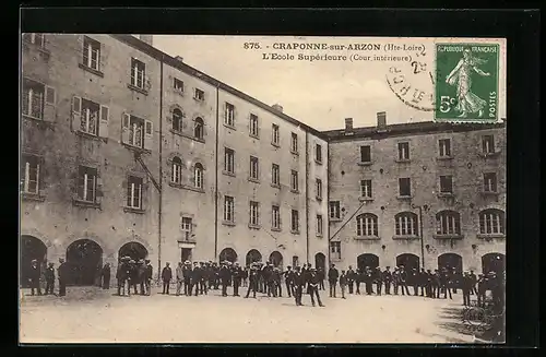 AK Craponne-sur-Arzon, L`Ecole Supérieure (Cour intérieure)