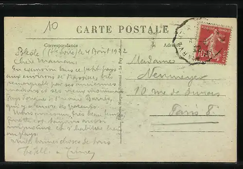 AK Blesle, la place de l`Eglise, construction romane du IXe siècle