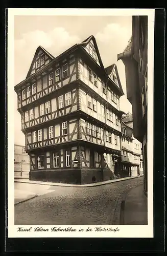 AK Kassel, Schöner Fachwerkbau in der Klosterstrasse