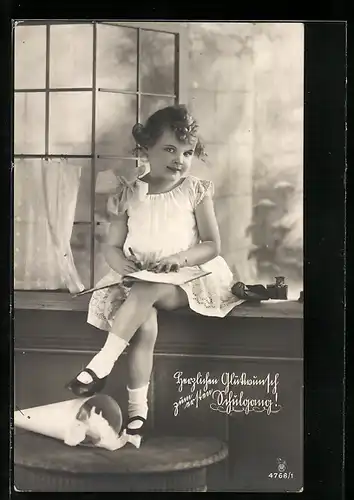 Foto-AK RPH Nr. 4768 /1: Kleine ABC-Schützin mit Schultüte und Feder