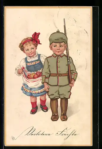 AK Kinder Kriegspropaganda, Knabe in Uniform und Gewehr, Mädchen träg Schürze mit Äpfeln