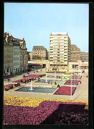 AK Leipzig, Wasserkunst und Blumen auf dem Sachsenplatz